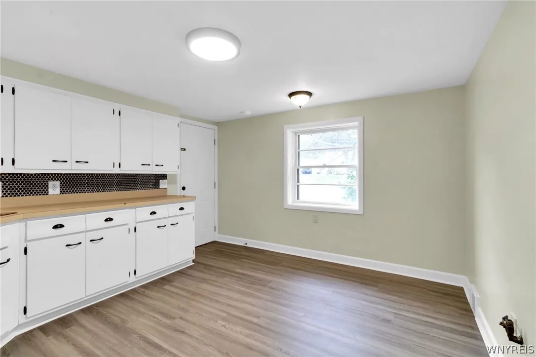 6360 New Taylor Road, Orchard Park, New York 14127, Orchard Park, New York 14127, 3 Bedroom Bedrooms, 5 Room Rooms,1 BathroomBathrooms,Residential Lease,For Rent,6360 New Taylor Road, Orchard Park, New York 14127,0,B1716787