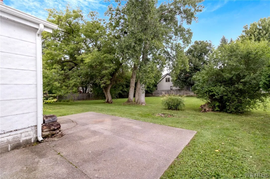 6360 New Taylor Road, Orchard Park, New York 14127, Orchard Park, New York 14127, 3 Bedroom Bedrooms, 5 Room Rooms,1 BathroomBathrooms,Residential Lease,For Rent,6360 New Taylor Road, Orchard Park, New York 14127,0,B1716787
