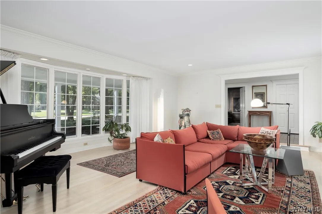 339 Stonehenge Dr, Orchard Park, New York 14127, Orchard Park, New York 14127, 3 Bedroom Bedrooms, 10 Room Rooms,3 BathroomBathrooms,Residential,For Sale,339 Stonehenge Dr, Orchard Park, New York 14127,0,B1716840