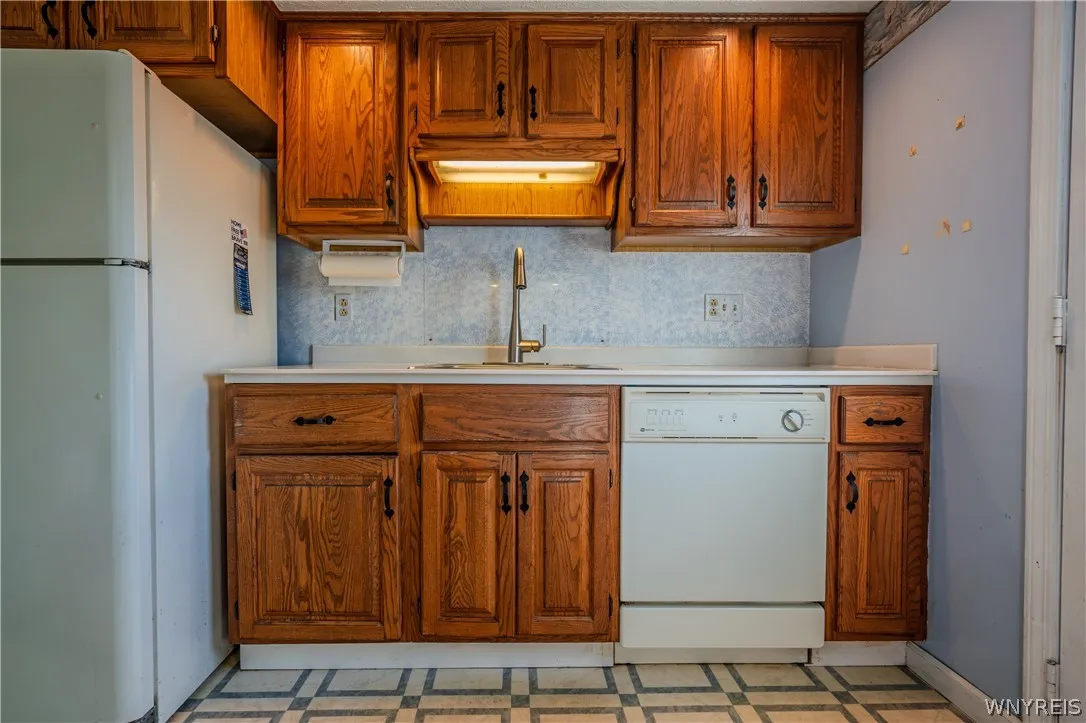 105 Carriage Drive 3, Orchard Park, New York 14127, Orchard Park, New York 14127, 3 Bedroom Bedrooms, 6 Room Rooms,1 BathroomBathrooms,Residential,For Sale,105 Carriage Drive 3, Orchard Park, New York 14127,0,B1714317