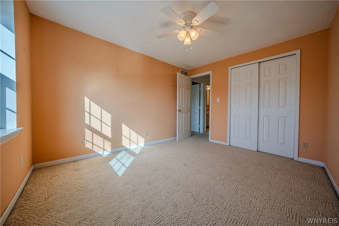 105 Carriage Drive 3, Orchard Park, New York 14127, Orchard Park, New York 14127, 3 Bedroom Bedrooms, 6 Room Rooms,1 BathroomBathrooms,Residential,For Sale,105 Carriage Drive 3, Orchard Park, New York 14127,0,B1714317