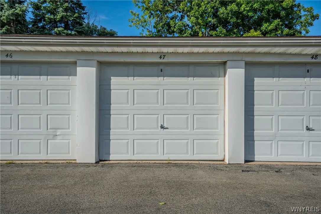 105 Carriage Drive 3, Orchard Park, New York 14127, Orchard Park, New York 14127, 3 Bedroom Bedrooms, 6 Room Rooms,1 BathroomBathrooms,Residential,For Sale,105 Carriage Drive 3, Orchard Park, New York 14127,0,B1714317