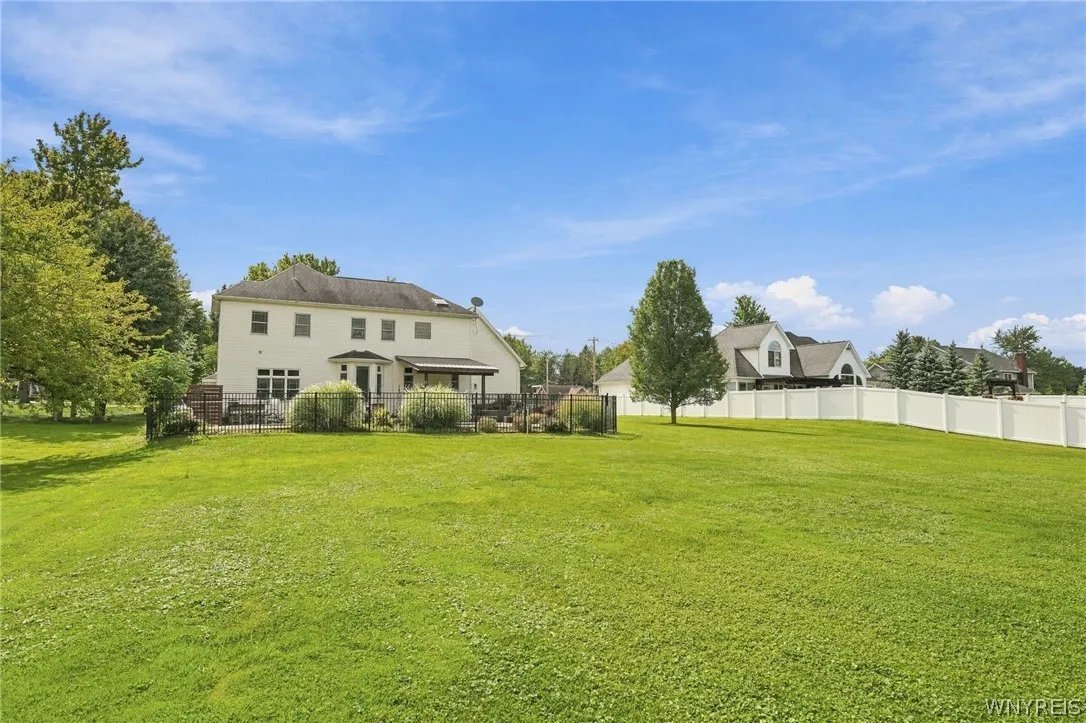7526 Milestrip Road, Orchard Park, New York 14127, Orchard Park, New York 14127, 4 Bedroom Bedrooms, 11 Room Rooms,3 BathroomBathrooms,Residential,For Sale,7526 Milestrip Road, Orchard Park, New York 14127,0,B1716833