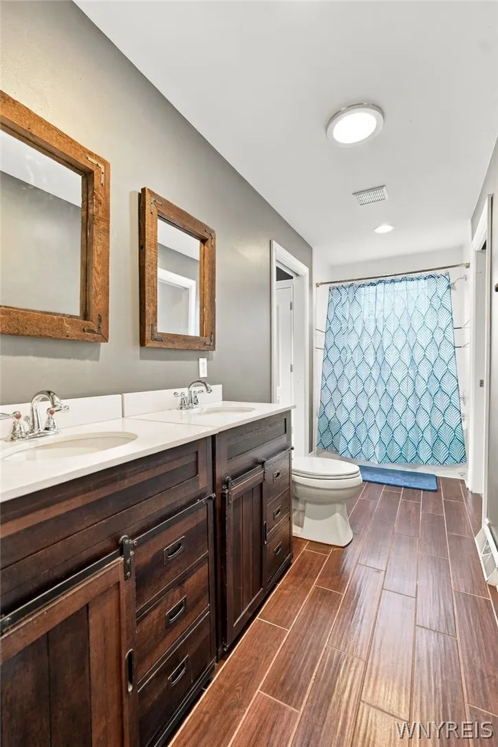 7526 Milestrip Road, Orchard Park, New York 14127, Orchard Park, New York 14127, 4 Bedroom Bedrooms, 11 Room Rooms,3 BathroomBathrooms,Residential,For Sale,7526 Milestrip Road, Orchard Park, New York 14127,0,B1716833