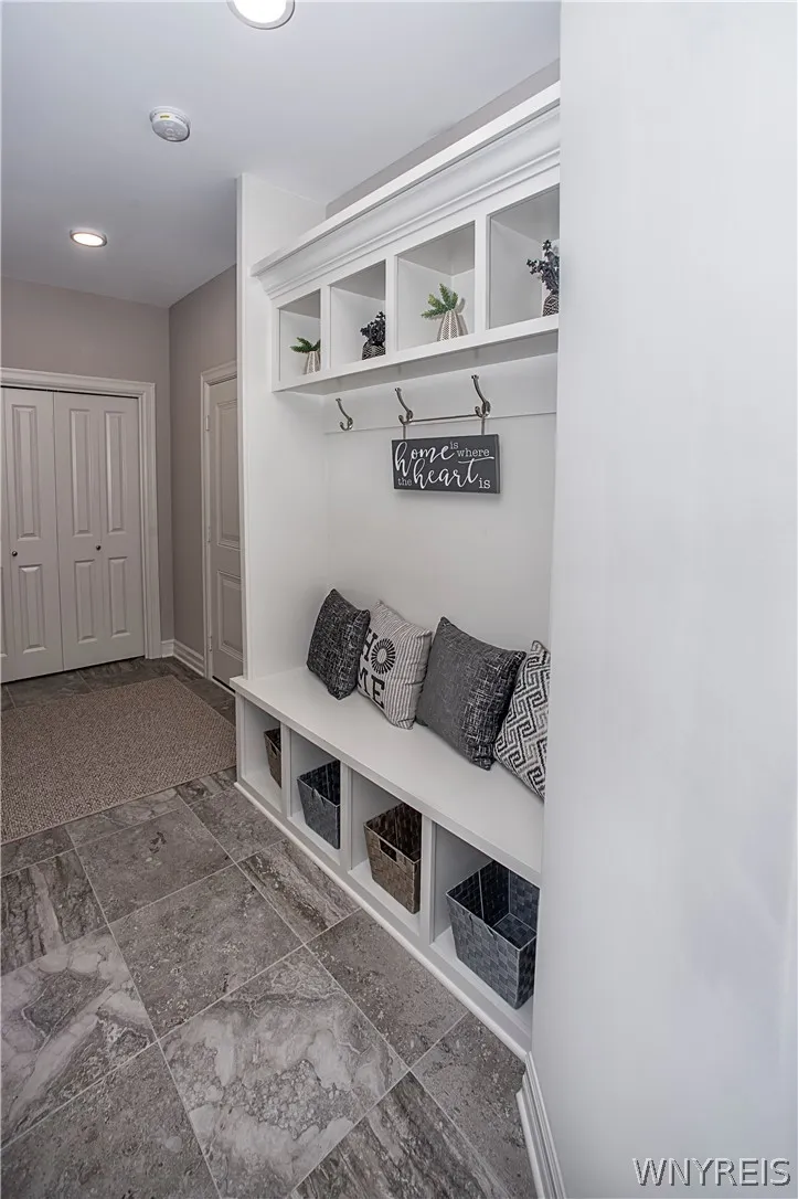 6 Hampton Court, Orchard Park, New York 14127, Orchard Park, New York 14127, 4 Bedroom Bedrooms, 16 Room Rooms,3 BathroomBathrooms,Residential,For Sale,6 Hampton Court, Orchard Park, New York 14127,0,B1715446