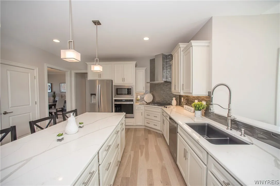 6 Hampton Court, Orchard Park, New York 14127, Orchard Park, New York 14127, 4 Bedroom Bedrooms, 16 Room Rooms,3 BathroomBathrooms,Residential,For Sale,6 Hampton Court, Orchard Park, New York 14127,0,B1715446