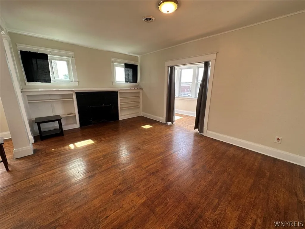 2265 Delaware Ave Avenue South Apt, Buffalo, New Y, Buffalo, New York 14216, 2 Bedroom Bedrooms, 5 Room Rooms,1 BathroomBathrooms,Residential Lease,For Rent,2265 Delaware Ave Avenue South Apt, Buffalo, New Y,0,B1717241