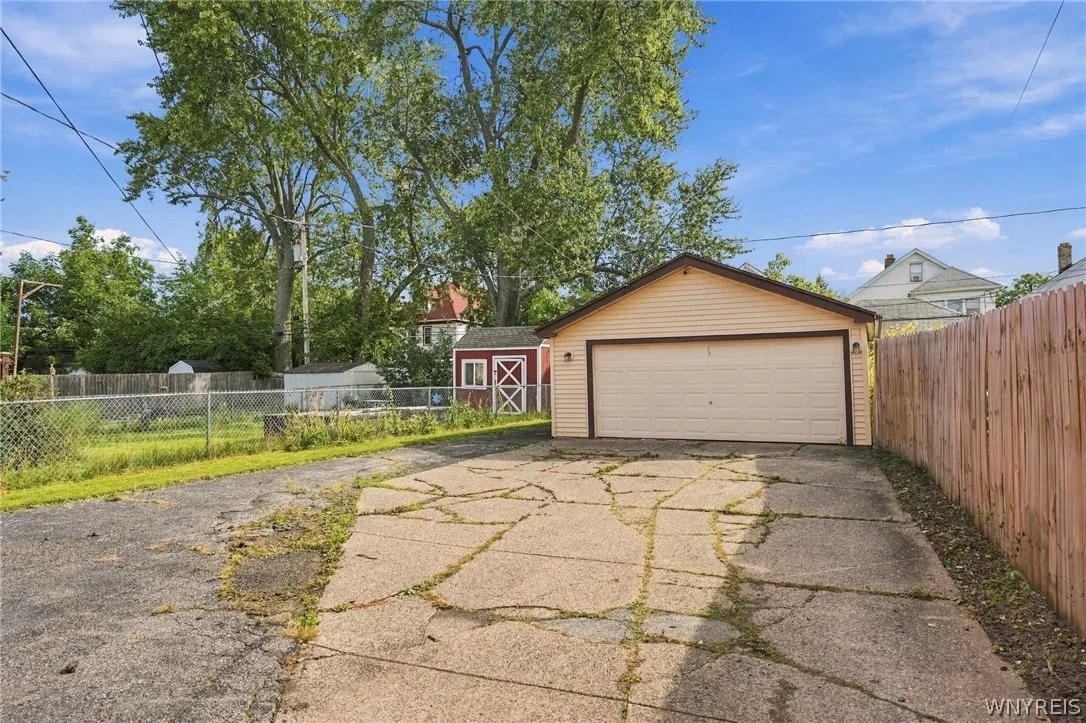 191 Crestwood Avenue, Buffalo, New York 14216, Buffalo, New York 14216, 3 Bedroom Bedrooms, 7 Room Rooms,1 BathroomBathrooms,Residential,For Sale,191 Crestwood Avenue, Buffalo, New York 14216,0,B1713519