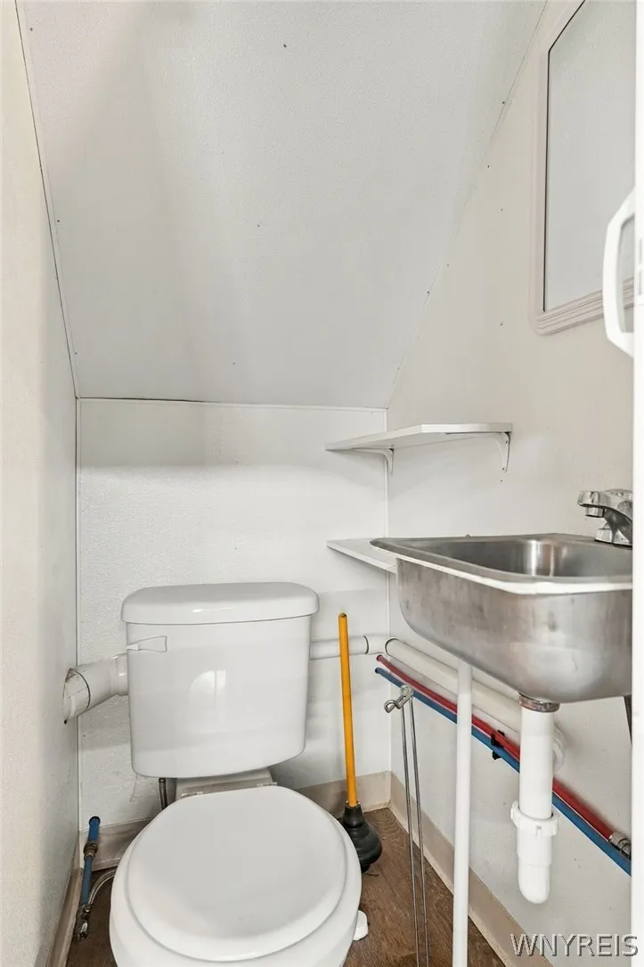 191 Crestwood Avenue, Buffalo, New York 14216, Buffalo, New York 14216, 3 Bedroom Bedrooms, 7 Room Rooms,1 BathroomBathrooms,Residential,For Sale,191 Crestwood Avenue, Buffalo, New York 14216,0,B1713519