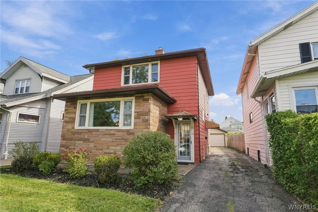 191 Crestwood Avenue, Buffalo, New York 14216, Buffalo, New York 14216, 3 Bedroom Bedrooms, 7 Room Rooms,1 BathroomBathrooms,Residential,For Sale,191 Crestwood Avenue, Buffalo, New York 14216,0,B1713519