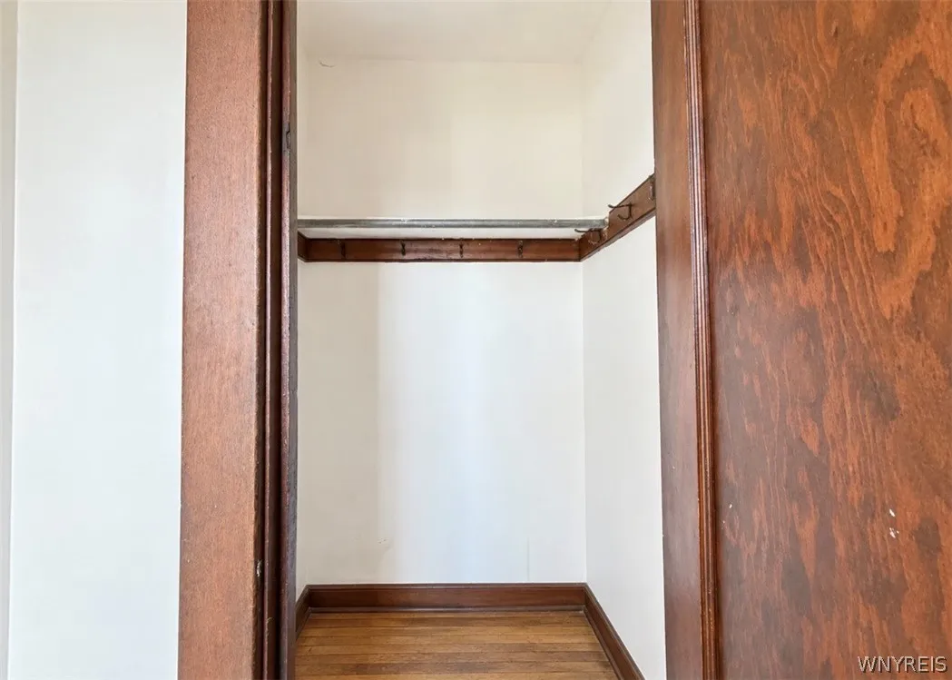 9 Lovering Avenue 7, Buffalo, New York 14216, Buffalo, New York 14216, 3 Bedroom Bedrooms, 6 Room Rooms,1 BathroomBathrooms,Residential Lease,For Rent,9 Lovering Avenue 7, Buffalo, New York 14216,0,B1717000
