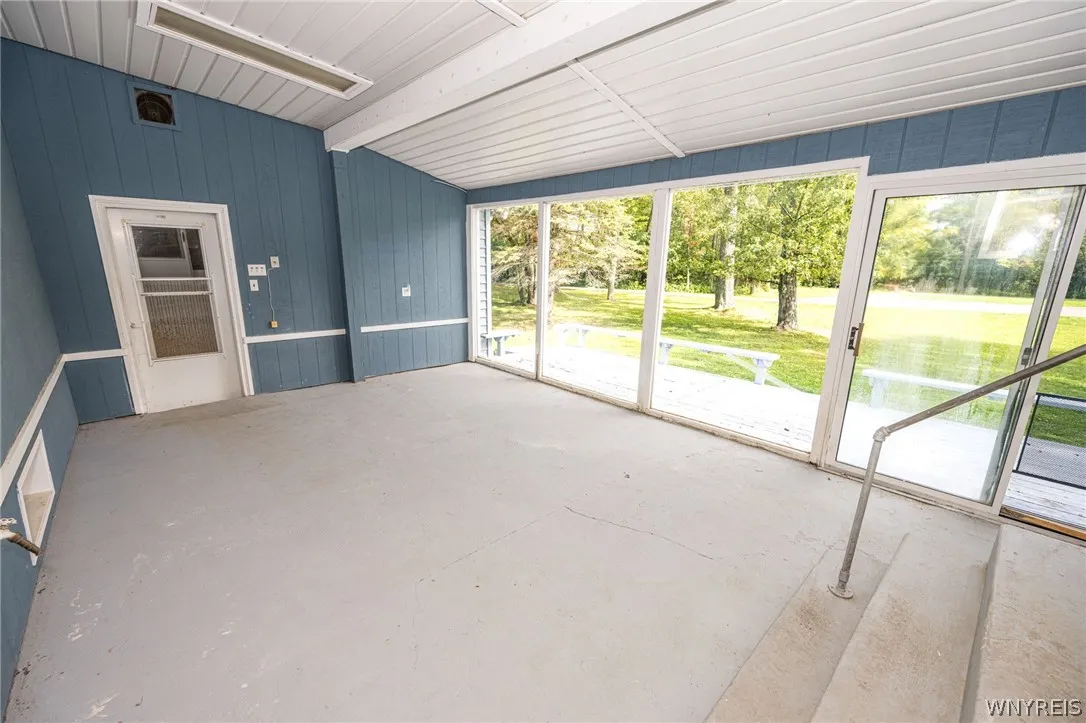 6419 Milestrip Road, Orchard Park, New York 14127, Orchard Park, New York 14127, 3 Bedroom Bedrooms, 8 Room Rooms,1 BathroomBathrooms,Residential,For Sale,6419 Milestrip Road, Orchard Park, New York 14127,0,B1713332
