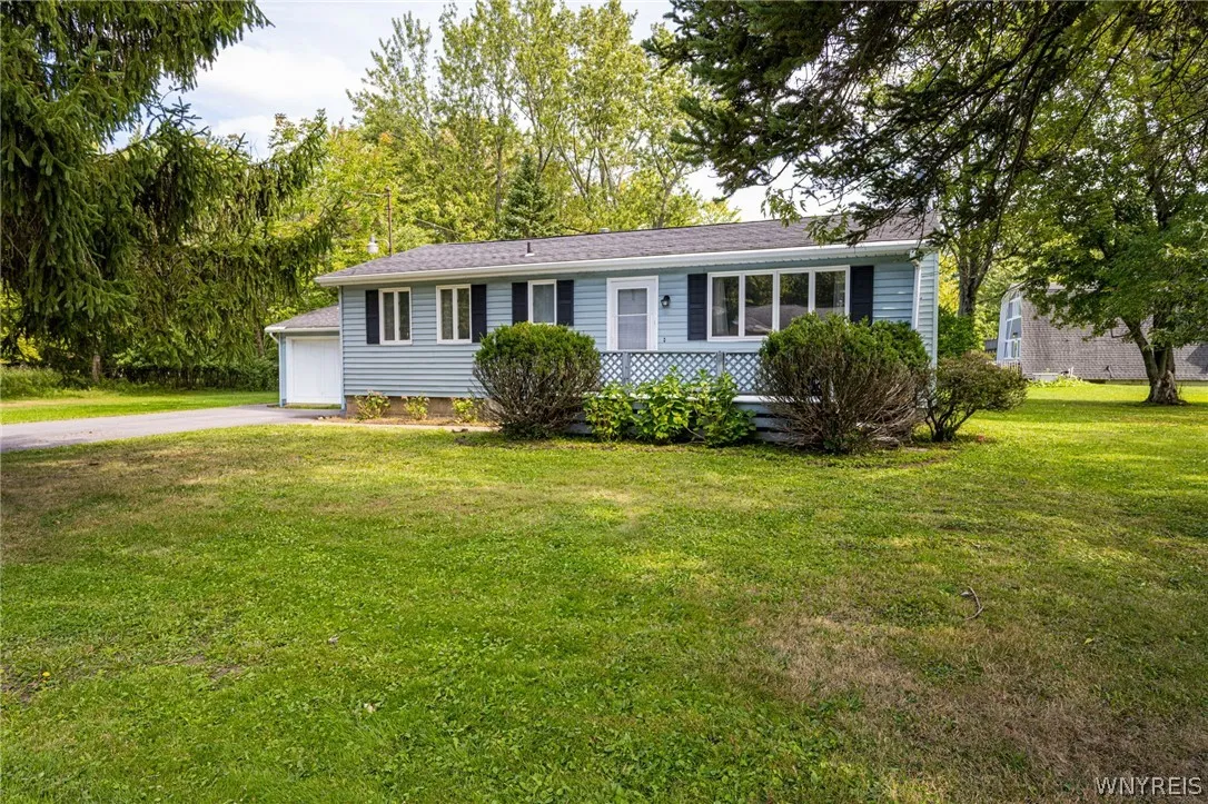 6419 Milestrip Road, Orchard Park, New York 14127, Orchard Park, New York 14127, 3 Bedroom Bedrooms, 8 Room Rooms,1 BathroomBathrooms,Residential,For Sale,6419 Milestrip Road, Orchard Park, New York 14127,0,B1713332