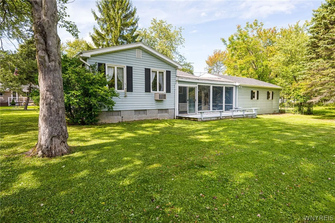 6419 Milestrip Road, Orchard Park, New York 14127, Orchard Park, New York 14127, 3 Bedroom Bedrooms, 8 Room Rooms,1 BathroomBathrooms,Residential,For Sale,6419 Milestrip Road, Orchard Park, New York 14127,0,B1713332