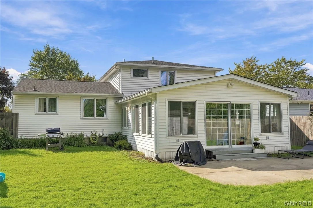 5083 Bradley Lane, Hamburg, New York 14075, Hamburg, New York 14075, 3 Bedroom Bedrooms, 9 Room Rooms,1 BathroomBathrooms,Residential,For Sale,5083 Bradley Lane, Hamburg, New York 14075,0,B1716118