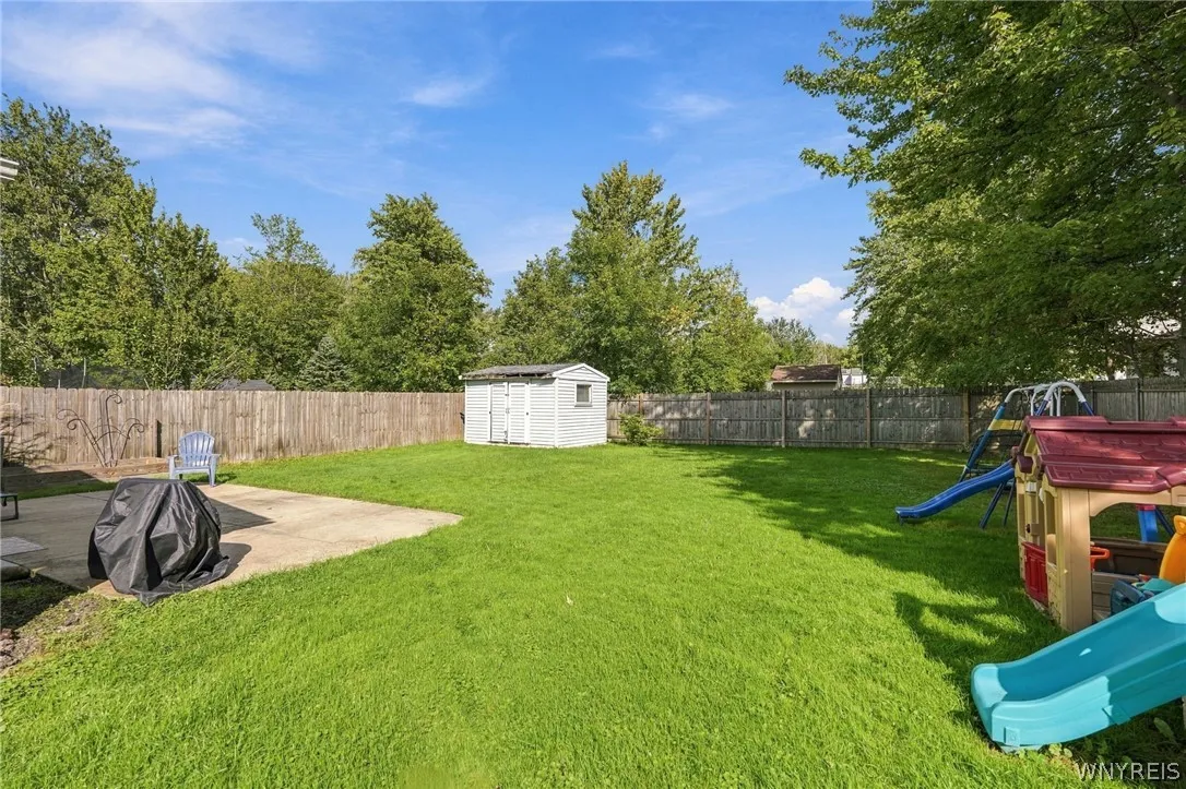 5083 Bradley Lane, Hamburg, New York 14075, Hamburg, New York 14075, 3 Bedroom Bedrooms, 9 Room Rooms,1 BathroomBathrooms,Residential,For Sale,5083 Bradley Lane, Hamburg, New York 14075,0,B1716118