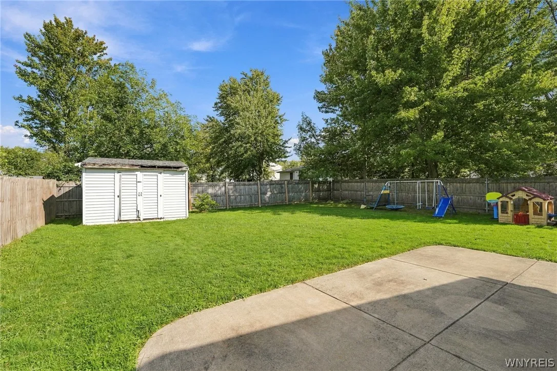 5083 Bradley Lane, Hamburg, New York 14075, Hamburg, New York 14075, 3 Bedroom Bedrooms, 9 Room Rooms,1 BathroomBathrooms,Residential,For Sale,5083 Bradley Lane, Hamburg, New York 14075,0,B1716118