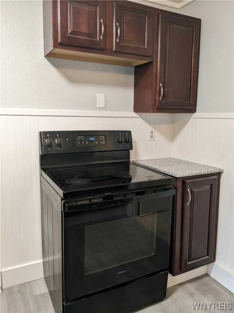 2026 Hertel Avenue Upper, Buffalo, New York 14214, Buffalo, New York 14214, 1 Bedroom Bedrooms, 3 Room Rooms,1 BathroomBathrooms,Residential Lease,For Rent,2026 Hertel Avenue Upper, Buffalo, New York 14214,0,B1717279