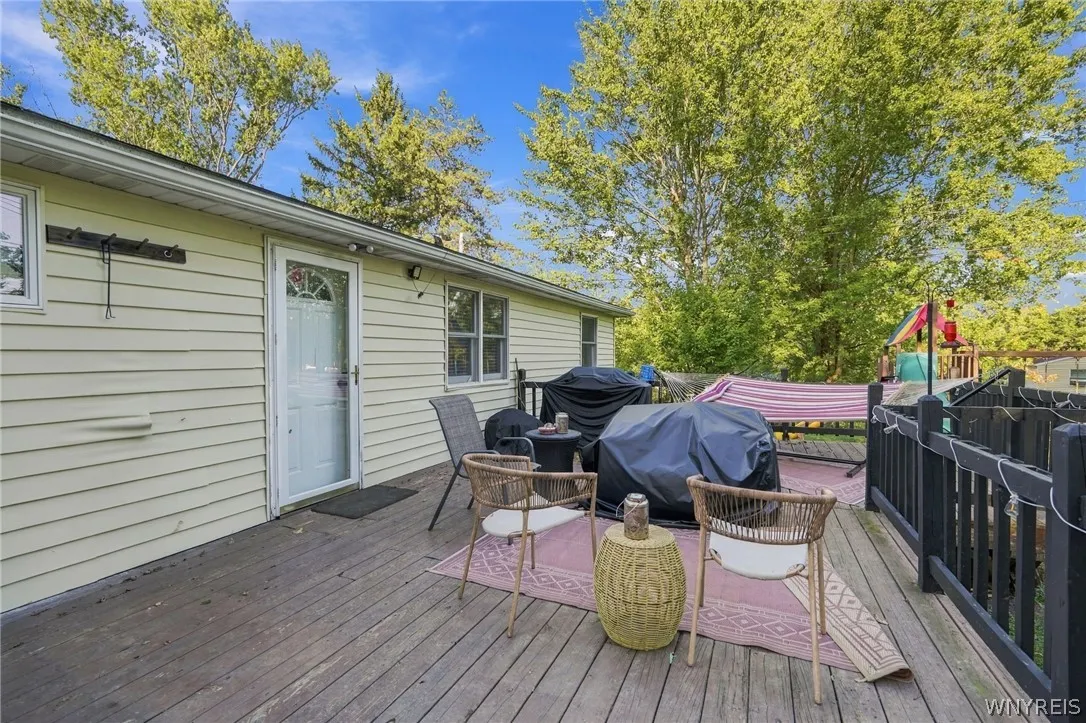 21 Fairlawn Court, Aurora, New York 14052, Aurora, New York 14052, 3 Bedroom Bedrooms, 6 Room Rooms,2 BathroomBathrooms,Residential,For Sale,21 Fairlawn Court, Aurora, New York 14052,0,B1716861