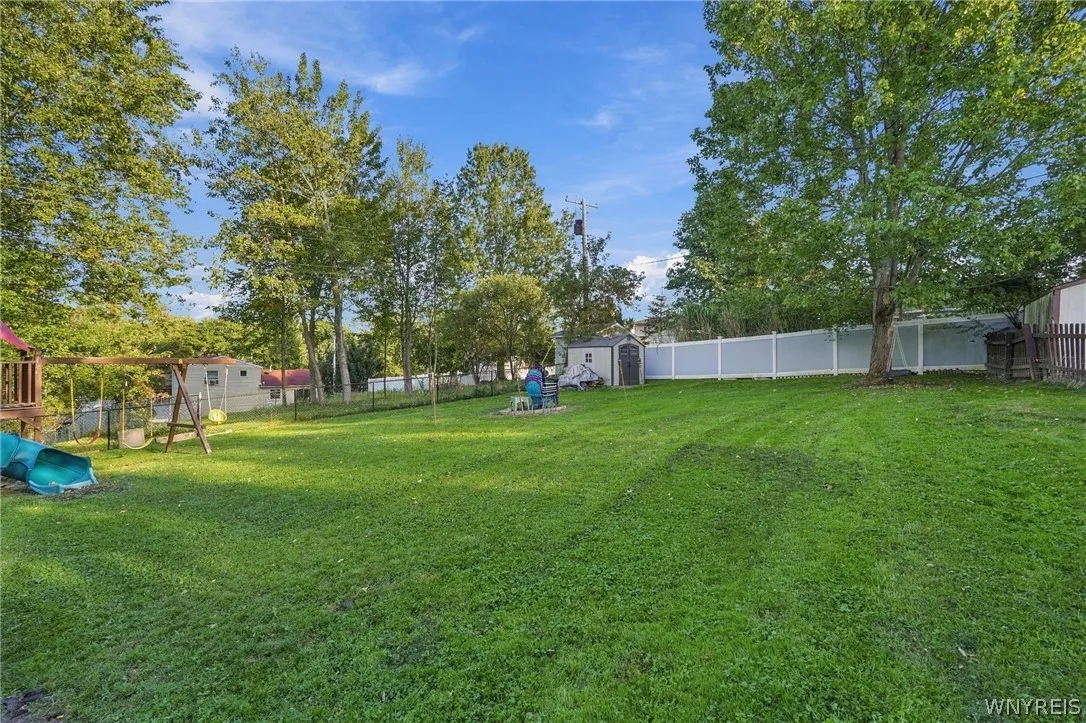 21 Fairlawn Court, Aurora, New York 14052, Aurora, New York 14052, 3 Bedroom Bedrooms, 6 Room Rooms,2 BathroomBathrooms,Residential,For Sale,21 Fairlawn Court, Aurora, New York 14052,0,B1716861