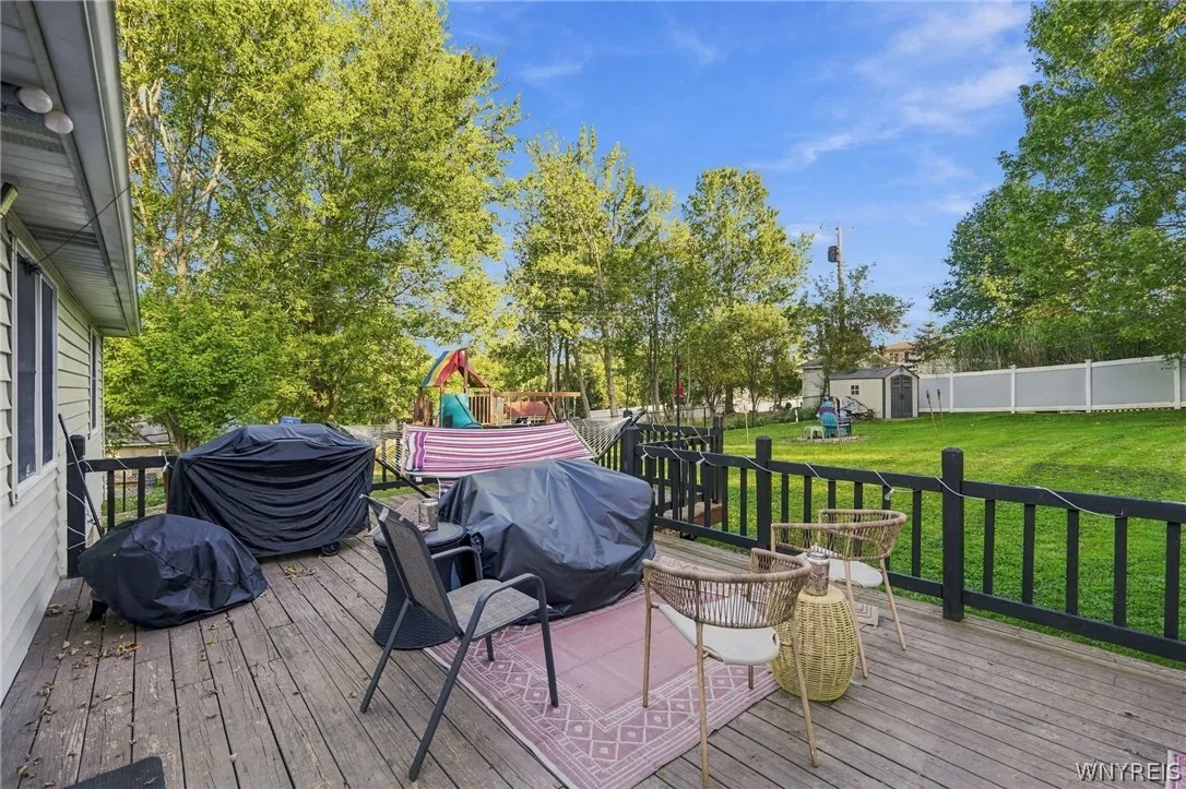 21 Fairlawn Court, Aurora, New York 14052, Aurora, New York 14052, 3 Bedroom Bedrooms, 6 Room Rooms,2 BathroomBathrooms,Residential,For Sale,21 Fairlawn Court, Aurora, New York 14052,0,B1716861