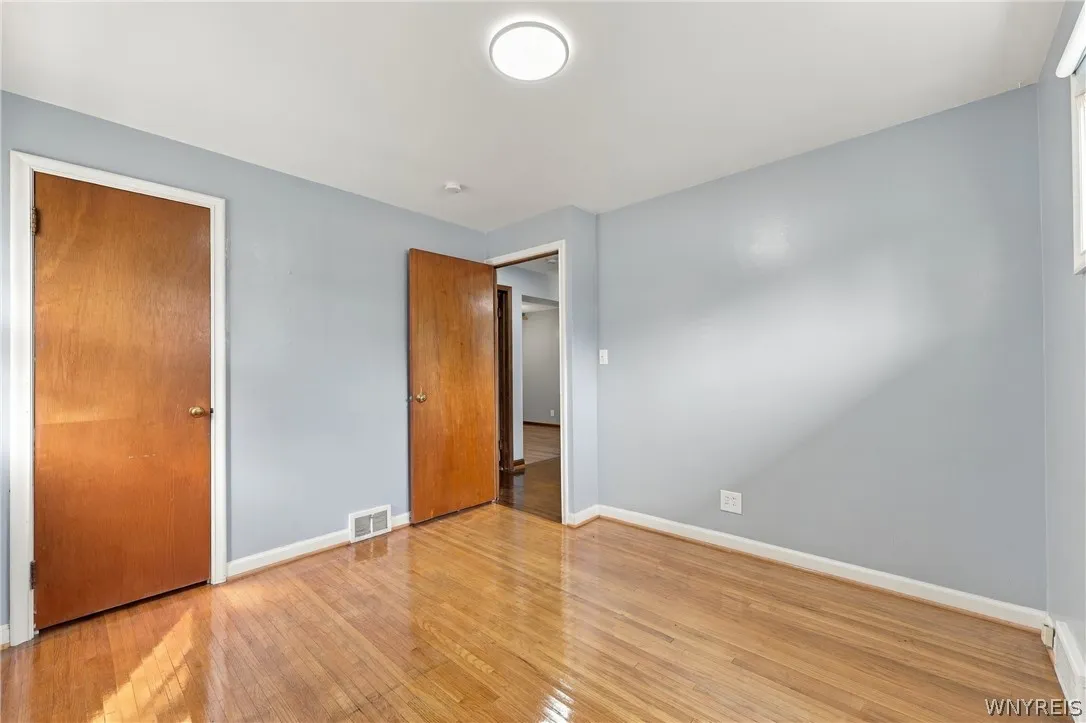 30 Wynnwood Avenue, Tonawanda, New York 14150, Tonawanda, New York 14150, 2 Bedroom Bedrooms, 6 Room Rooms,2 BathroomBathrooms,Residential,For Sale,30 Wynnwood Avenue, Tonawanda, New York 14150,0,B1717225