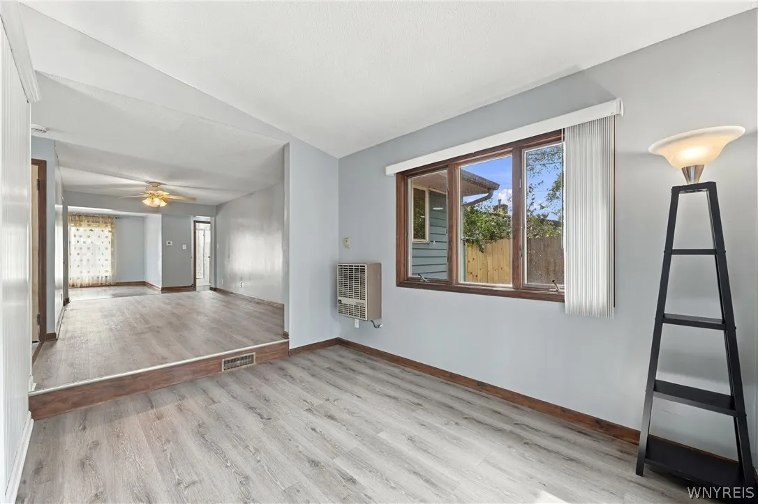 30 Wynnwood Avenue, Tonawanda, New York 14150, Tonawanda, New York 14150, 2 Bedroom Bedrooms, 6 Room Rooms,2 BathroomBathrooms,Residential,For Sale,30 Wynnwood Avenue, Tonawanda, New York 14150,0,B1717225