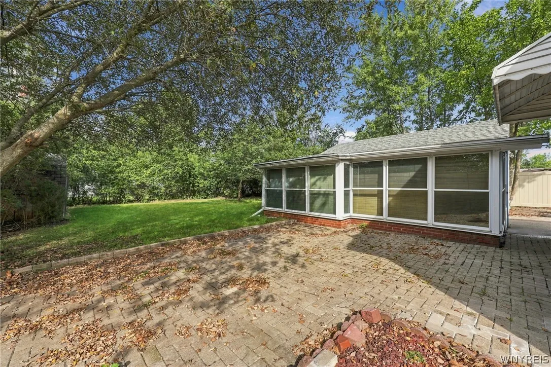30 Wynnwood Avenue, Tonawanda, New York 14150, Tonawanda, New York 14150, 2 Bedroom Bedrooms, 6 Room Rooms,2 BathroomBathrooms,Residential,For Sale,30 Wynnwood Avenue, Tonawanda, New York 14150,0,B1717225