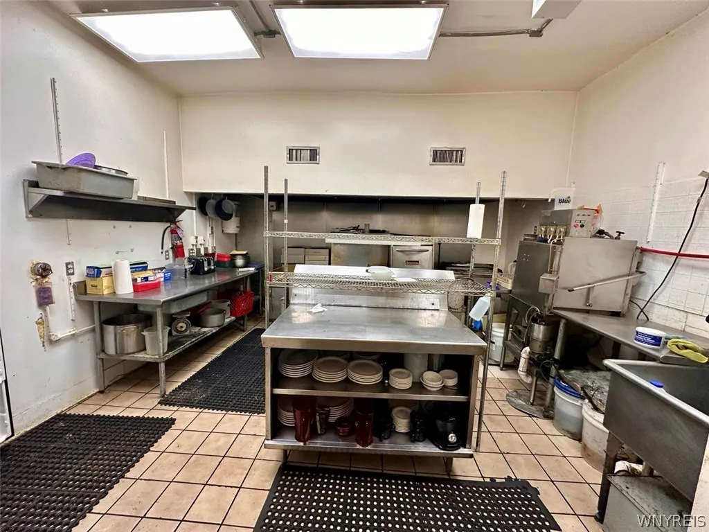 2265 Delaware Avenue, Buffalo, New York 14216, Buffalo, New York 14216, ,Commercial Lease,For Rent,2265 Delaware Avenue, Buffalo, New York 14216,0,B1717500