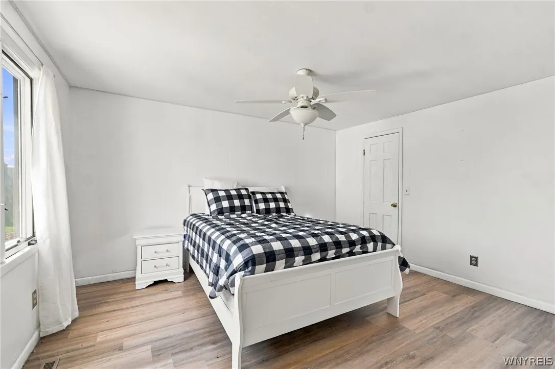 5553 Hidden Pines Court, Clarence, New York 14221, Clarence, New York 14221, 5 Bedroom Bedrooms, 11 Room Rooms,2 BathroomBathrooms,Residential,For Sale,5553 Hidden Pines Court, Clarence, New York 14221,0,B1717504