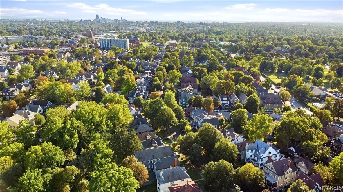 151 Woodward Avenue, Buffalo, New York 14214, Buffalo, New York 14214, 4 Bedroom Bedrooms, 13 Room Rooms,3 BathroomBathrooms,Residential,For Sale,151 Woodward Avenue, Buffalo, New York 14214,0,B1717484
