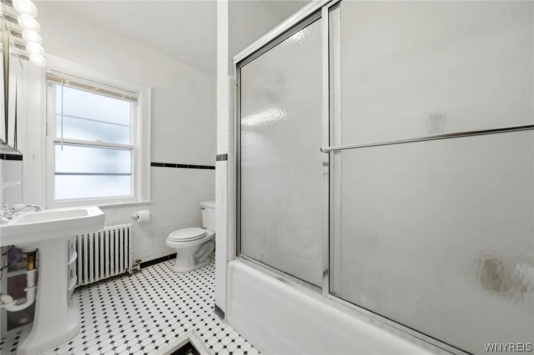 151 Woodward Avenue, Buffalo, New York 14214, Buffalo, New York 14214, 4 Bedroom Bedrooms, 13 Room Rooms,3 BathroomBathrooms,Residential,For Sale,151 Woodward Avenue, Buffalo, New York 14214,0,B1717484