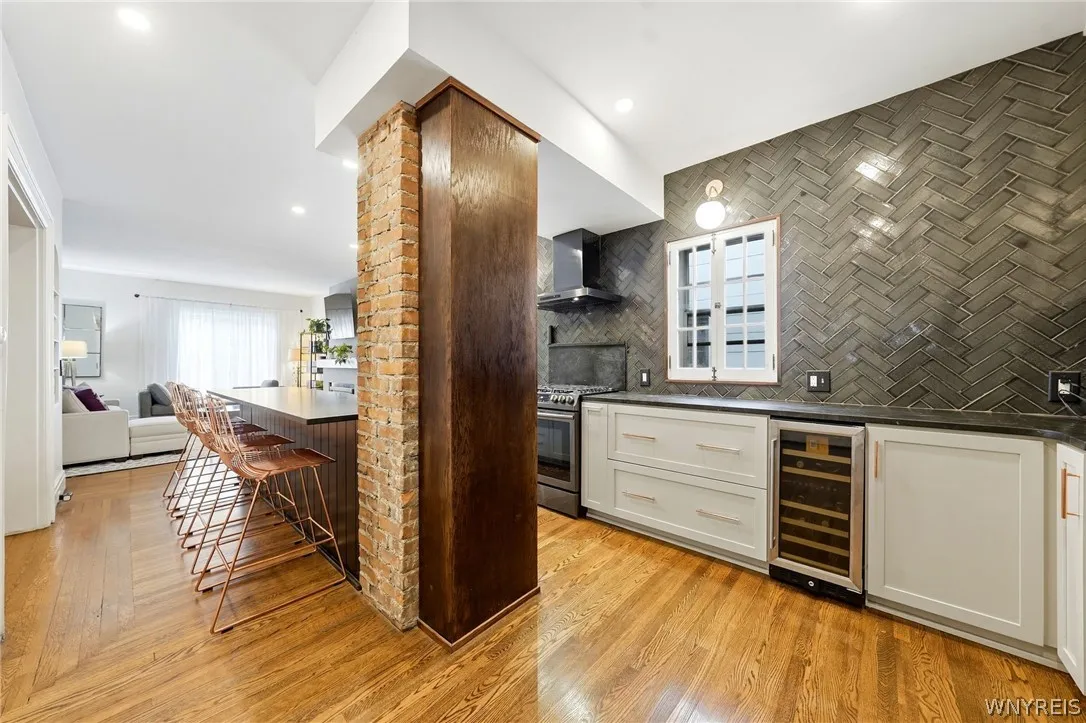 151 Woodward Avenue, Buffalo, New York 14214, Buffalo, New York 14214, 4 Bedroom Bedrooms, 13 Room Rooms,3 BathroomBathrooms,Residential,For Sale,151 Woodward Avenue, Buffalo, New York 14214,0,B1717484