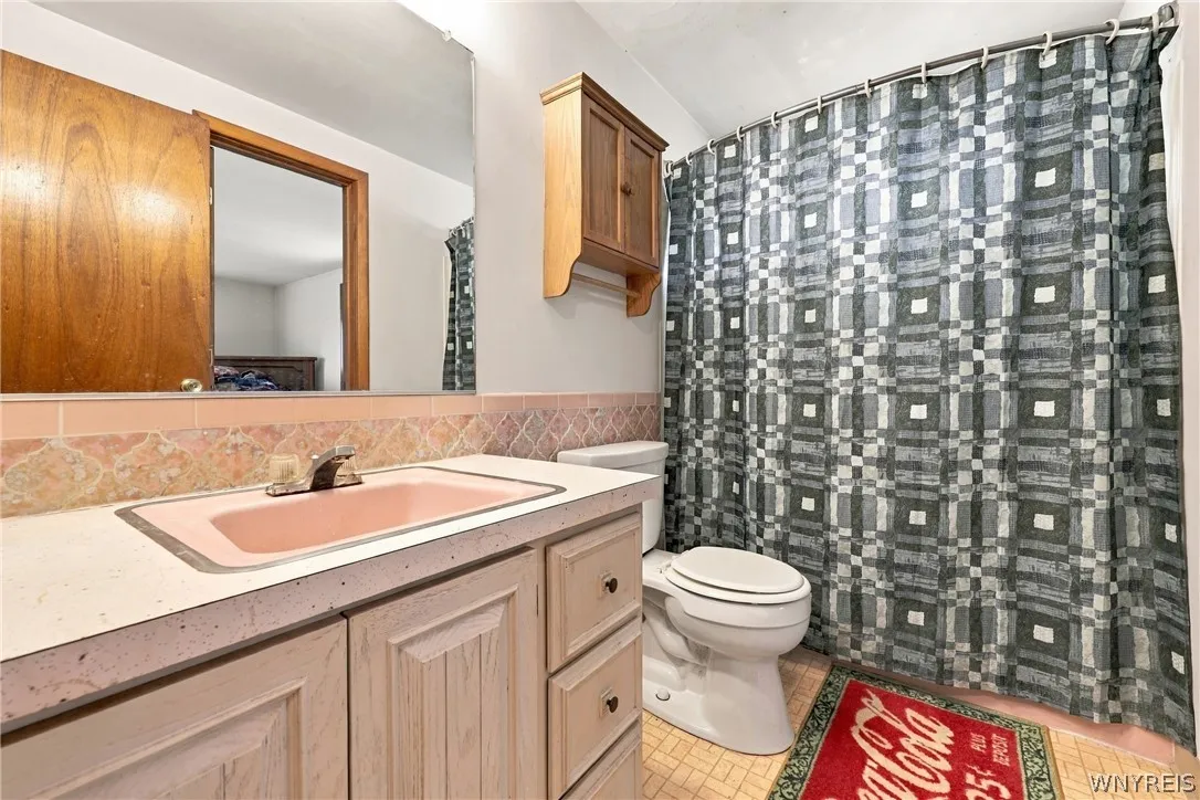4800 Boncrest Road, Clarence, New York 14221, Clarence, New York 14221, 4 Bedroom Bedrooms, ,2 BathroomBathrooms,Residential,For Sale,4800 Boncrest Road, Clarence, New York 14221,0,B1717510