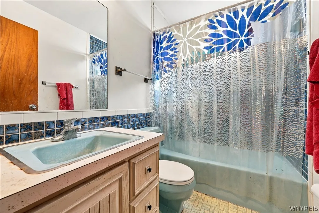 4800 Boncrest Road, Clarence, New York 14221, Clarence, New York 14221, 4 Bedroom Bedrooms, ,2 BathroomBathrooms,Residential,For Sale,4800 Boncrest Road, Clarence, New York 14221,0,B1717510