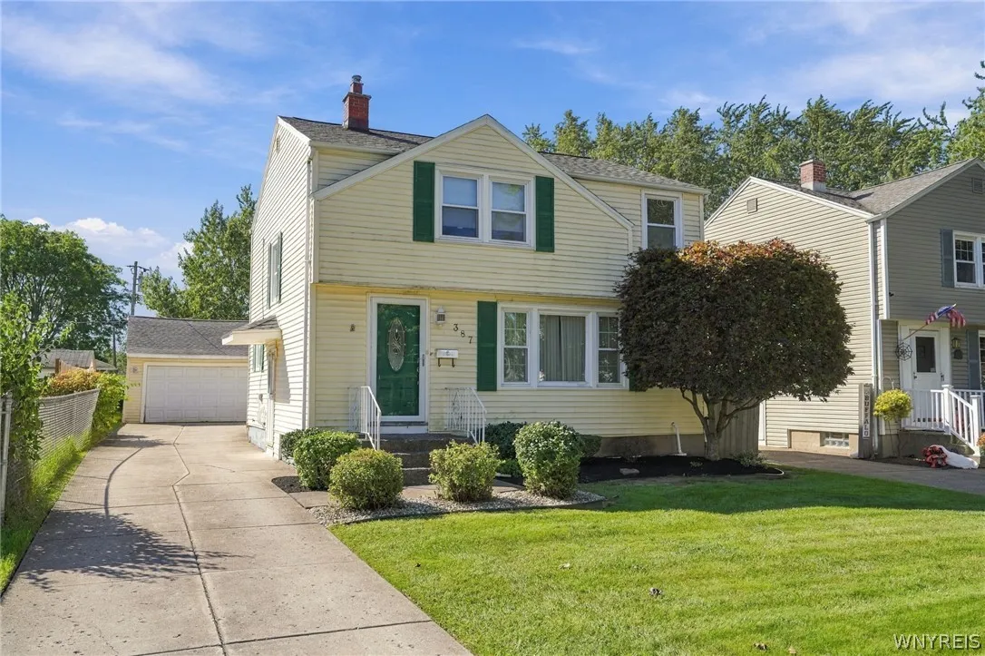387 Oakvale Boulevard, Tonawanda, New York 14223, Tonawanda, New York 14223, 3 Bedroom Bedrooms, 8 Room Rooms,1 BathroomBathrooms,Residential,For Sale,387 Oakvale Boulevard, Tonawanda, New York 14223,0,B1717421