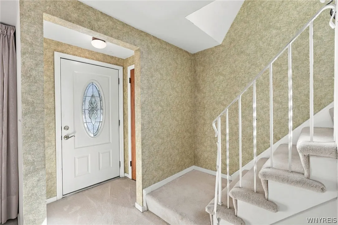 387 Oakvale Boulevard, Tonawanda, New York 14223, Tonawanda, New York 14223, 3 Bedroom Bedrooms, 8 Room Rooms,1 BathroomBathrooms,Residential,For Sale,387 Oakvale Boulevard, Tonawanda, New York 14223,0,B1717421