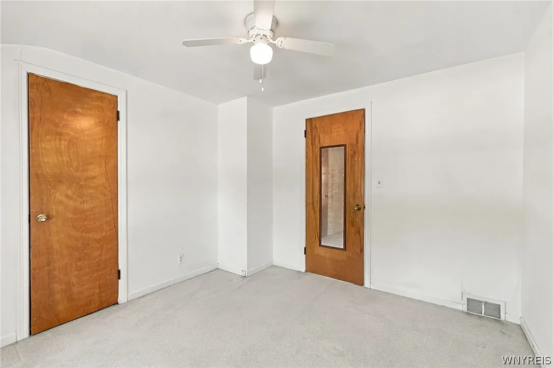 387 Oakvale Boulevard, Tonawanda, New York 14223, Tonawanda, New York 14223, 3 Bedroom Bedrooms, 8 Room Rooms,1 BathroomBathrooms,Residential,For Sale,387 Oakvale Boulevard, Tonawanda, New York 14223,0,B1717421