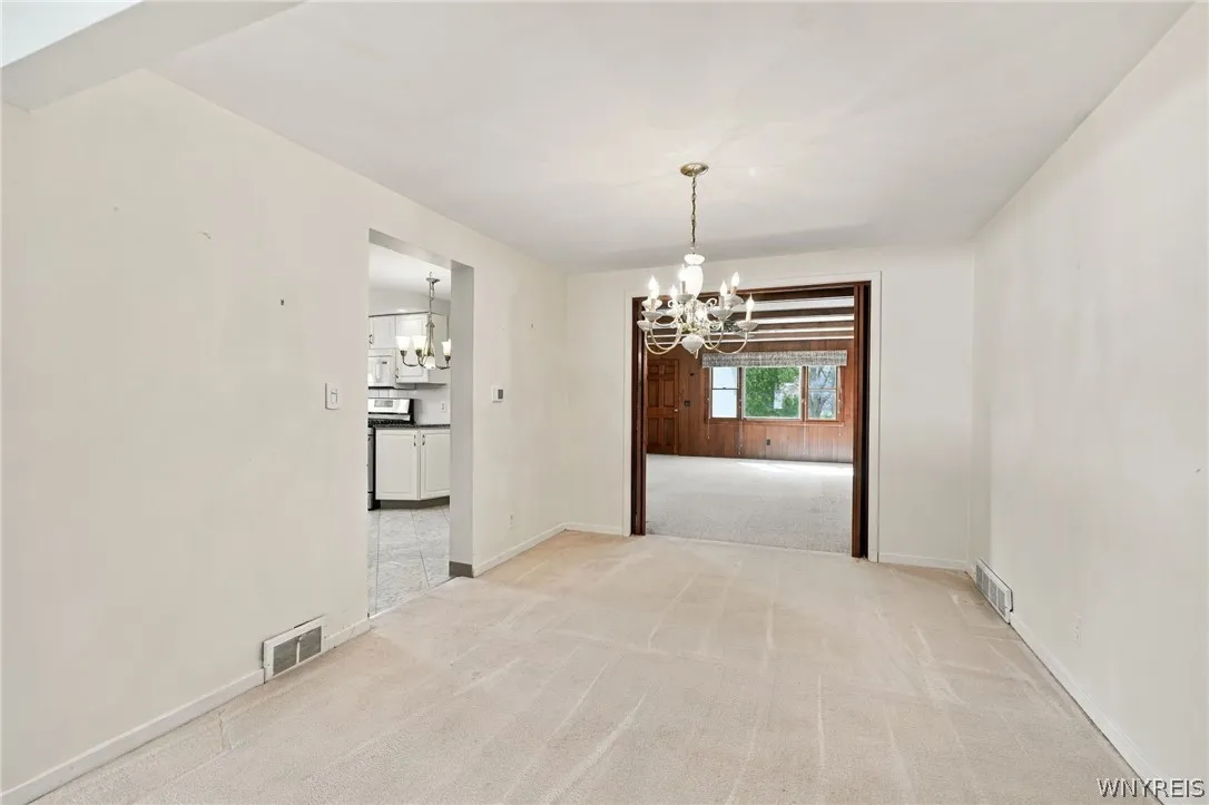 387 Oakvale Boulevard, Tonawanda, New York 14223, Tonawanda, New York 14223, 3 Bedroom Bedrooms, 8 Room Rooms,1 BathroomBathrooms,Residential,For Sale,387 Oakvale Boulevard, Tonawanda, New York 14223,0,B1717421