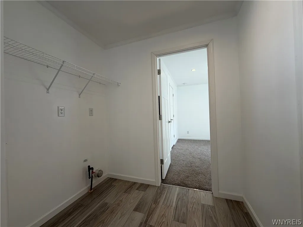 9233 Main Street 46, Clarence, New York 14031, Clarence, New York 14031, 2 Bedroom Bedrooms, 5 Room Rooms,1 BathroomBathrooms,Residential,For Sale,9233 Main Street 46, Clarence, New York 14031,0,B1717478