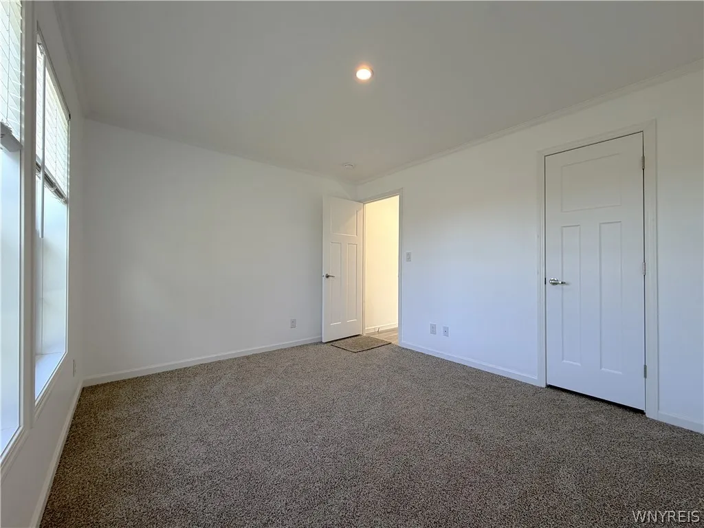 9233 Main Street 46, Clarence, New York 14031, Clarence, New York 14031, 2 Bedroom Bedrooms, 5 Room Rooms,1 BathroomBathrooms,Residential,For Sale,9233 Main Street 46, Clarence, New York 14031,0,B1717478