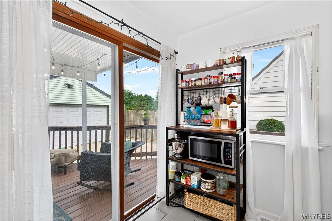 38 Old Colony Avenue, Tonawanda, New York 14150, Tonawanda, New York 14150, 2 Bedroom Bedrooms, 5 Room Rooms,1 BathroomBathrooms,Residential,For Sale,38 Old Colony Avenue, Tonawanda, New York 14150,0,B1717392