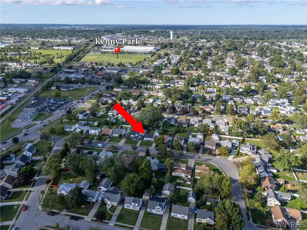 38 Old Colony Avenue, Tonawanda, New York 14150, Tonawanda, New York 14150, 2 Bedroom Bedrooms, 5 Room Rooms,1 BathroomBathrooms,Residential,For Sale,38 Old Colony Avenue, Tonawanda, New York 14150,0,B1717392