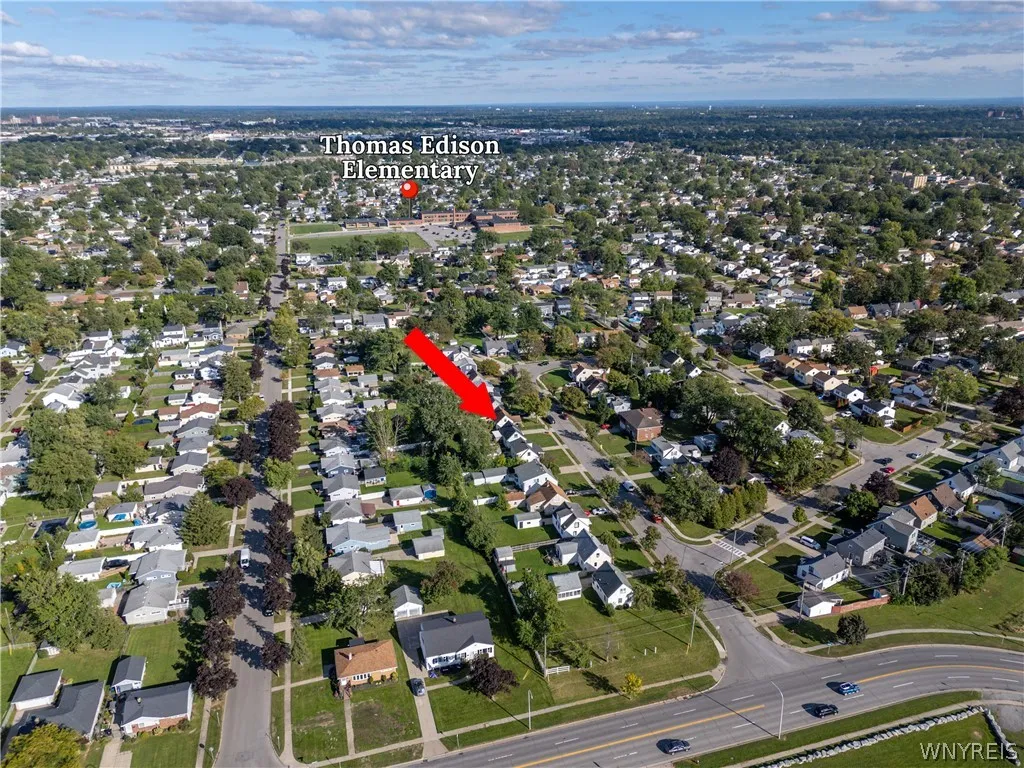 38 Old Colony Avenue, Tonawanda, New York 14150, Tonawanda, New York 14150, 2 Bedroom Bedrooms, 5 Room Rooms,1 BathroomBathrooms,Residential,For Sale,38 Old Colony Avenue, Tonawanda, New York 14150,0,B1717392