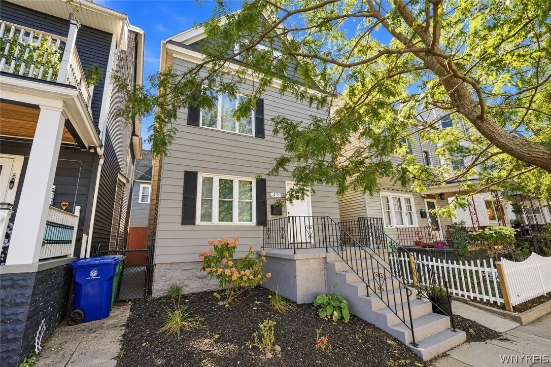 49 Massachusetts Avenue, Buffalo, New York 14213, Buffalo, New York 14213, 3 Bedroom Bedrooms, 9 Room Rooms,2 BathroomBathrooms,Residential,For Sale,49 Massachusetts Avenue, Buffalo, New York 14213,0,B1717409