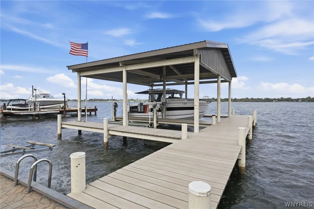 3701 East River Road, Grand Island, New York 14072, Grand Island, New York 14072, 3 Bedroom Bedrooms, 7 Room Rooms,3 BathroomBathrooms,Residential,For Sale,3701 East River Road, Grand Island, New York 14072,0,B1717667