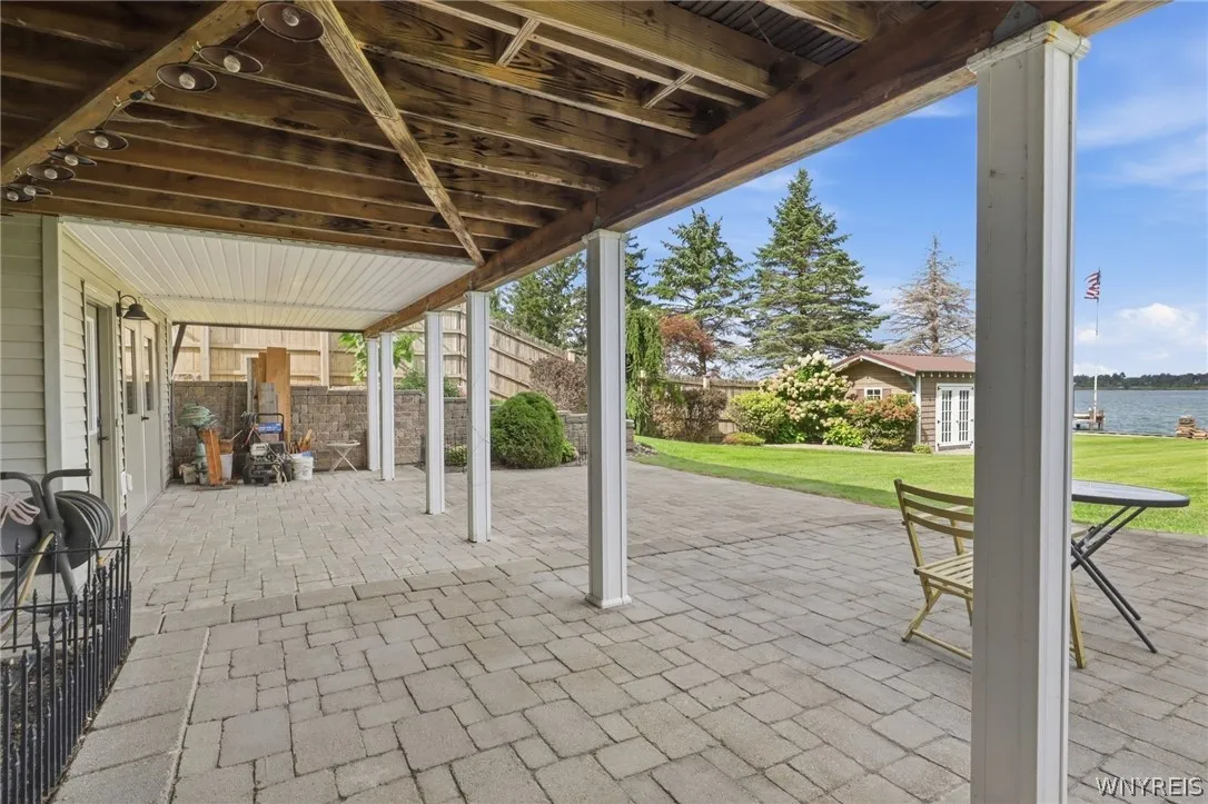 3701 East River Road, Grand Island, New York 14072, Grand Island, New York 14072, 3 Bedroom Bedrooms, 7 Room Rooms,3 BathroomBathrooms,Residential,For Sale,3701 East River Road, Grand Island, New York 14072,0,B1717667