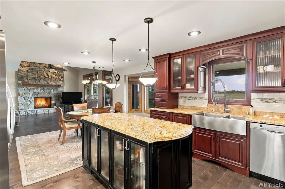 3701 East River Road, Grand Island, New York 14072, Grand Island, New York 14072, 3 Bedroom Bedrooms, 7 Room Rooms,3 BathroomBathrooms,Residential,For Sale,3701 East River Road, Grand Island, New York 14072,0,B1717667