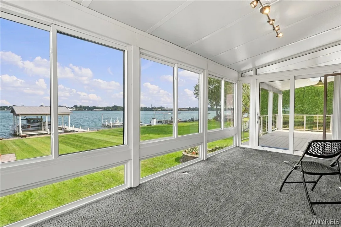 3701 East River Road, Grand Island, New York 14072, Grand Island, New York 14072, 3 Bedroom Bedrooms, 7 Room Rooms,3 BathroomBathrooms,Residential,For Sale,3701 East River Road, Grand Island, New York 14072,0,B1717667