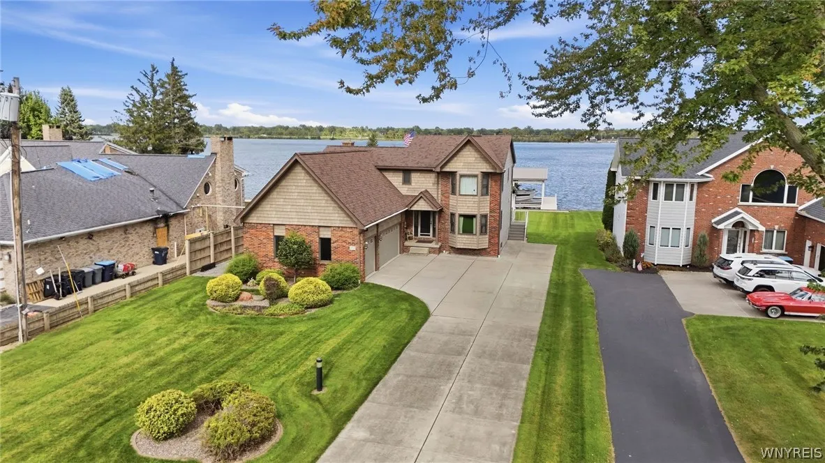 3701 East River Road, Grand Island, New York 14072, Grand Island, New York 14072, 3 Bedroom Bedrooms, 7 Room Rooms,3 BathroomBathrooms,Residential,For Sale,3701 East River Road, Grand Island, New York 14072,0,B1717667